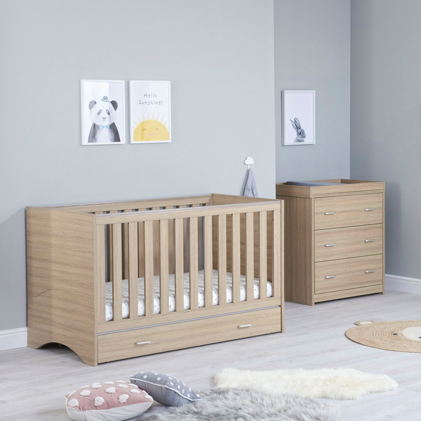 Babymore Veni 2 Piece Nursery Room Set with Drawer - Oak