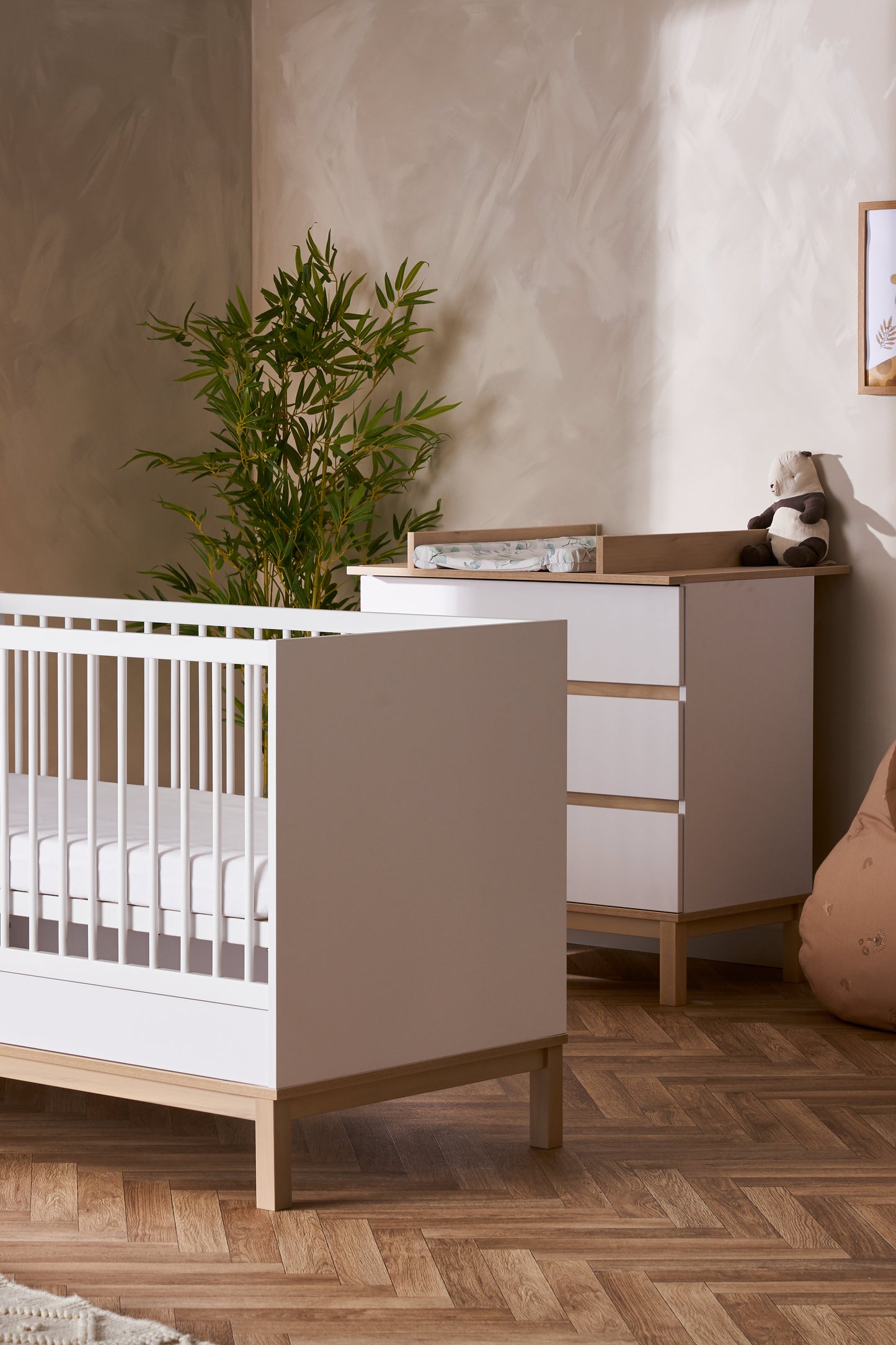 Obaby Astrid 2 Piece Room Set - White