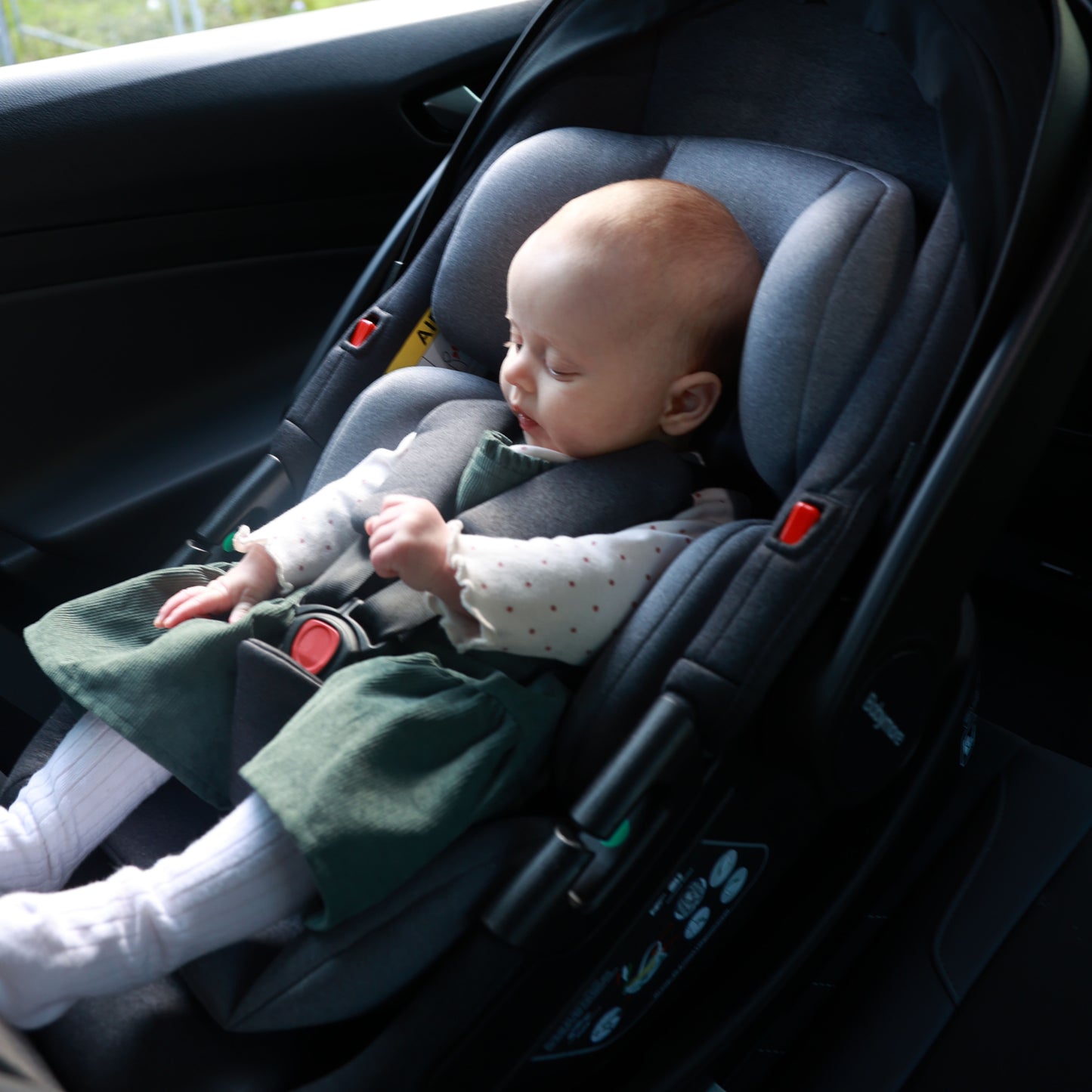 Babymore Coco i-Size Baby Car Seat