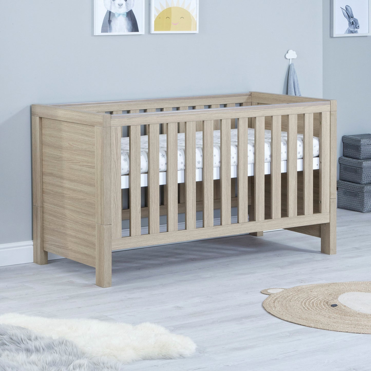 Babymore Luno Cot Bed - Oak