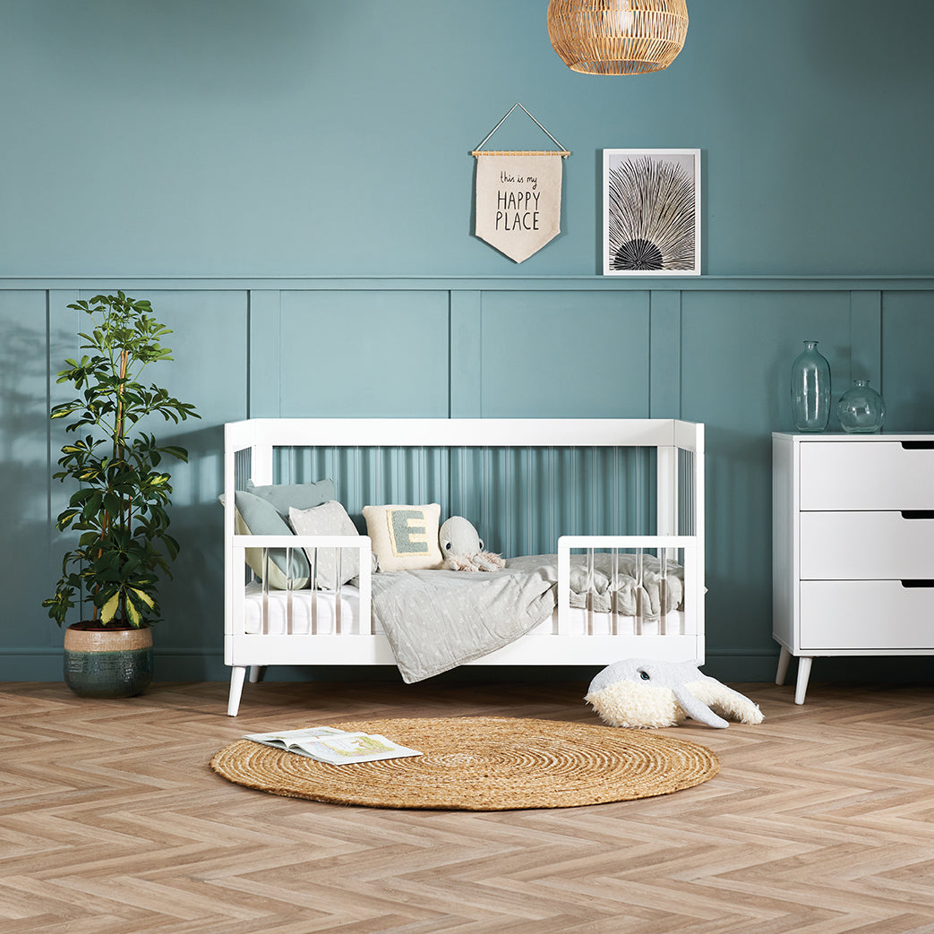 Obaby Maya 2 Piece Room Set - White with Acrylic