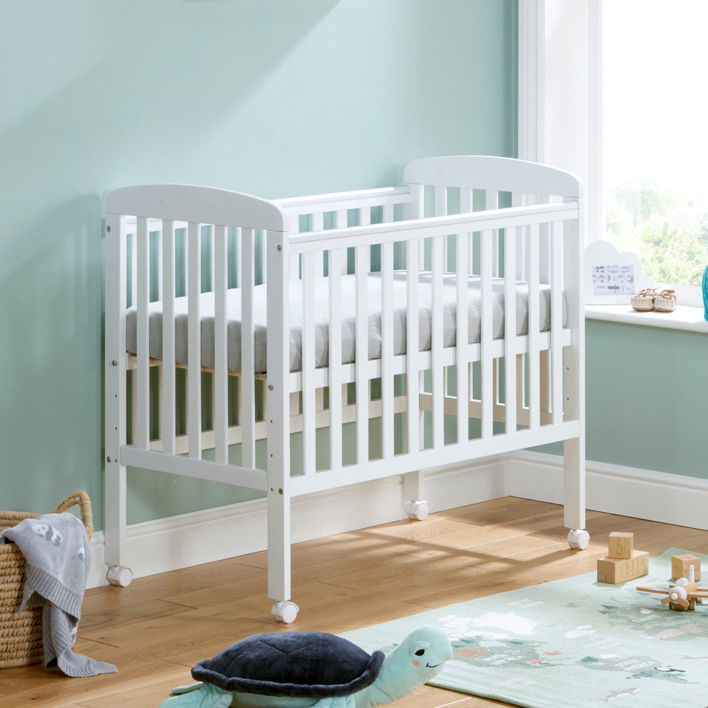 Babymore Space Saver Cot - White